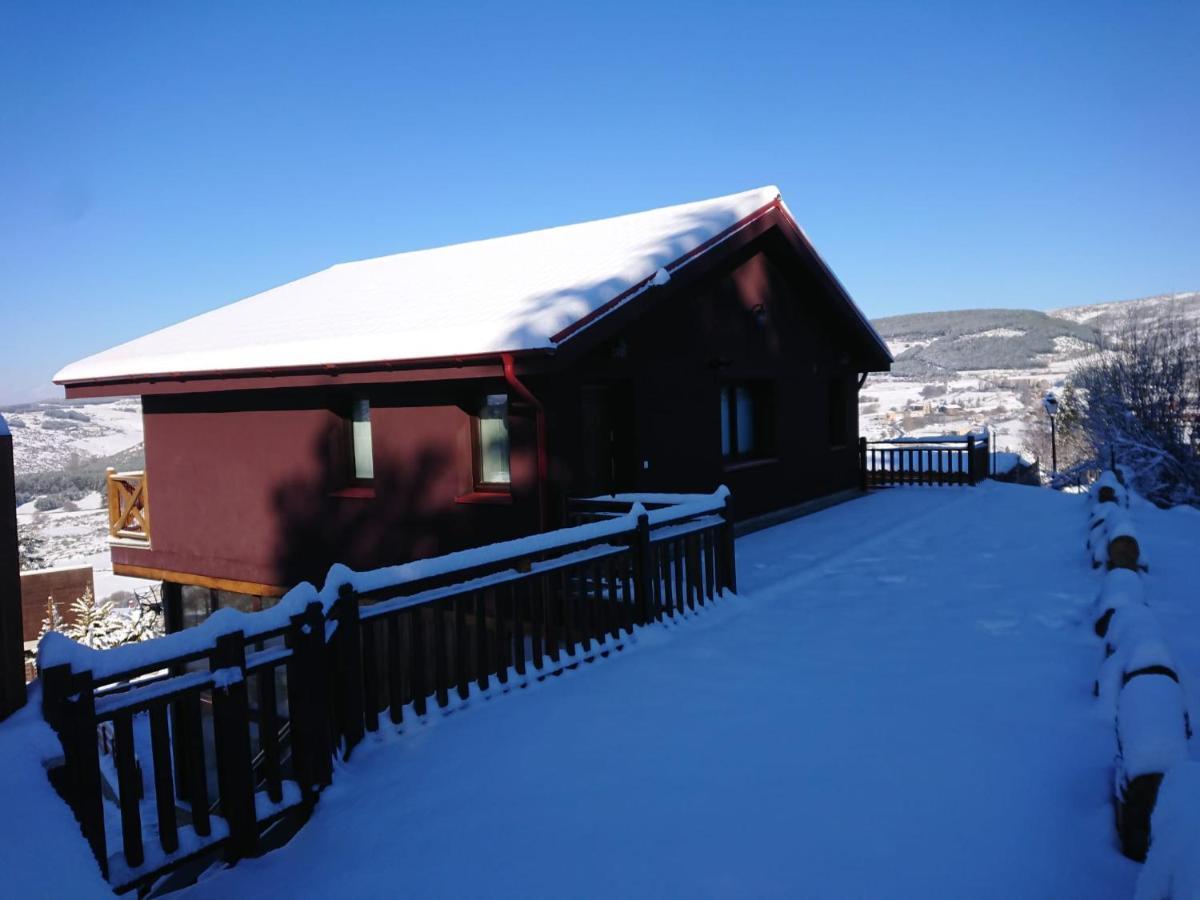 Cara Norte De Gredos Hoyos del Espino Bagian luar foto